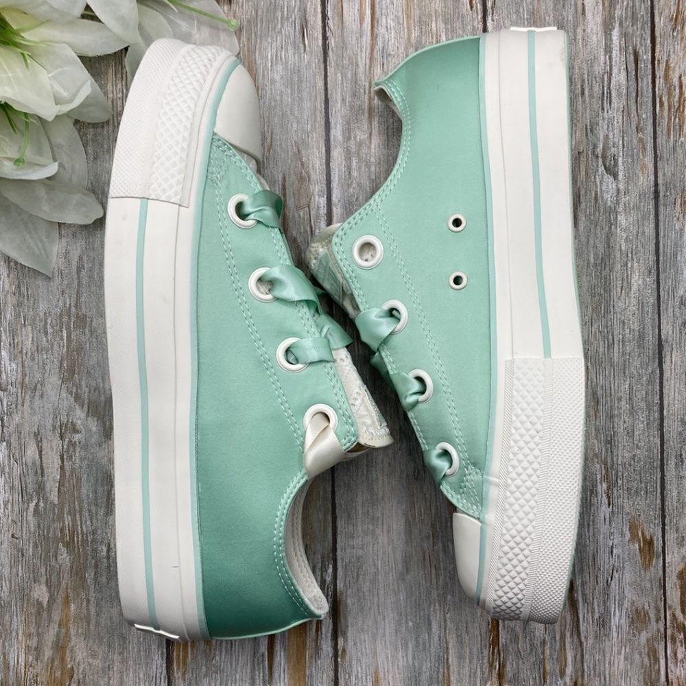 Chuck Taylor All Star Lift Platform Matte Satin Sneaker Shoes Size 9 - Picture 3 of 14